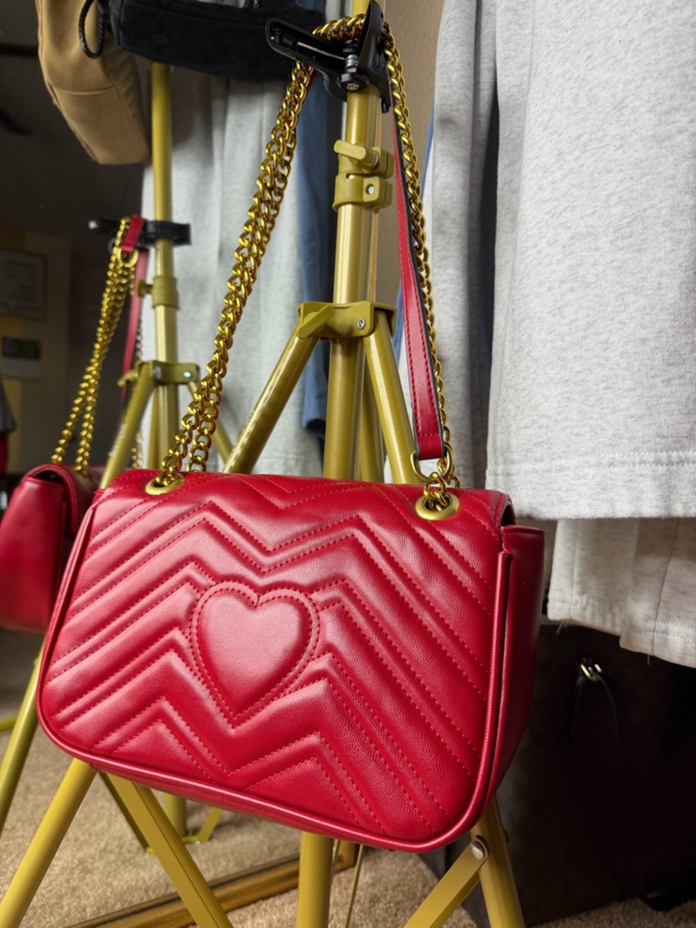 Red Quilted GG Style Gold Chain Shoulder Bag Chevron Heart Detail ❤️✨ - Picture 5 of 13